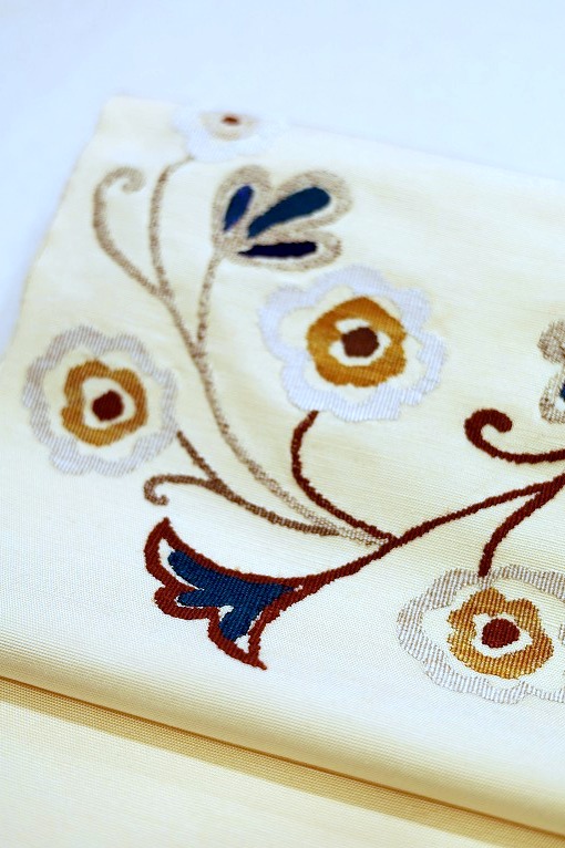 豪華！白刺繍帯西陣こまき刺繍逸品